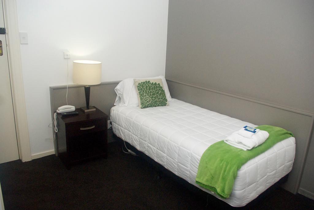 Law Courts Hotel Dunedin Zimmer foto